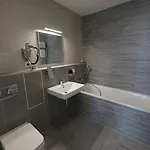 Than 布拉迪斯拉发