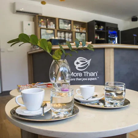 Than 住宿加早餐酒店 4*