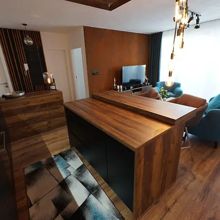 Alojamento de Acomodação e Pequeno-almoço Than 4*