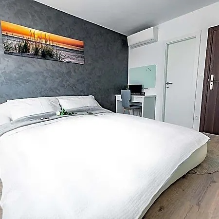 Nocľah s raňajkami Than Bratislava