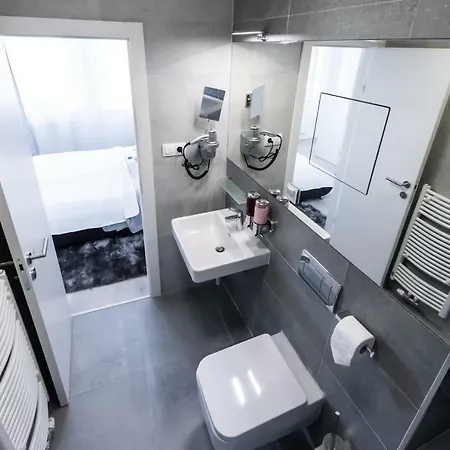 Than 住宿加早餐酒店