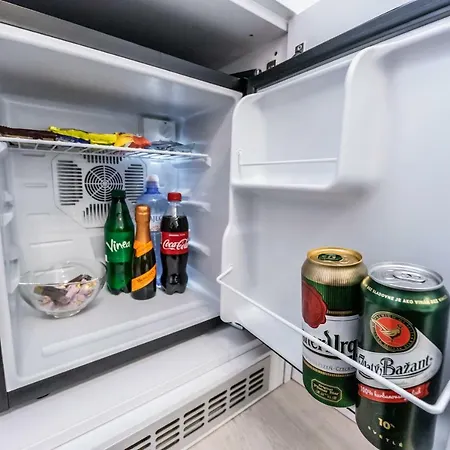 Than 4* 布拉迪斯拉发