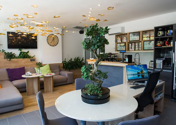 Than 4* Братислава