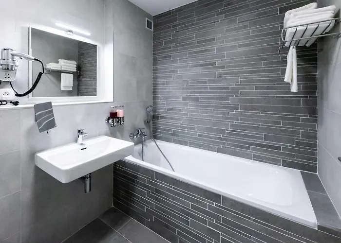 Oda ve Kahvaltı Than